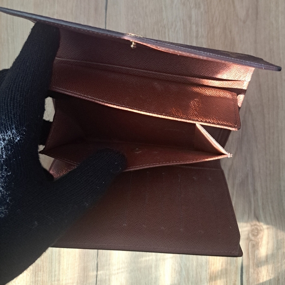 Louis Vuitton wallet - Picture 5 of 10